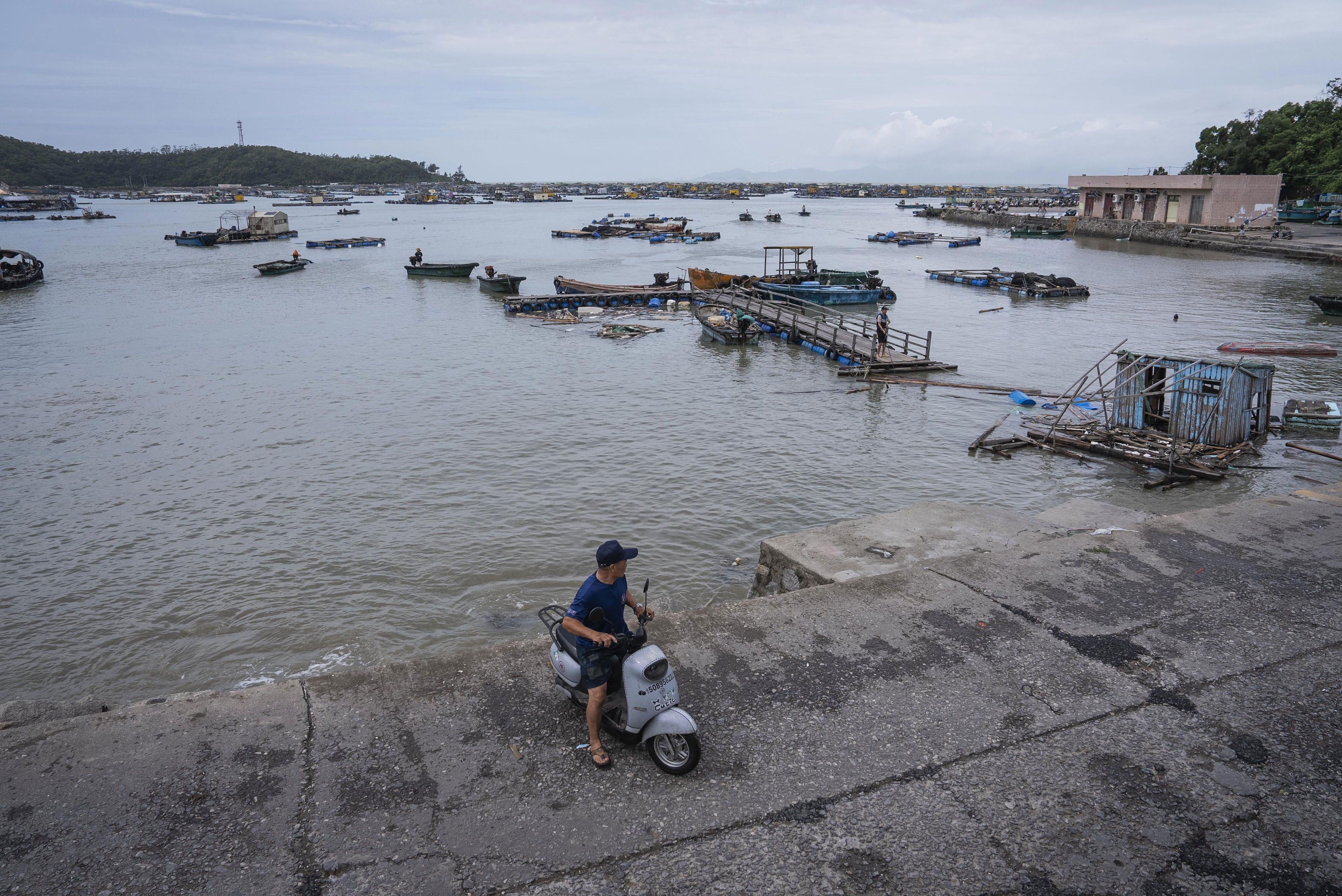 受了不同的, 情有些许无, 链接的木板